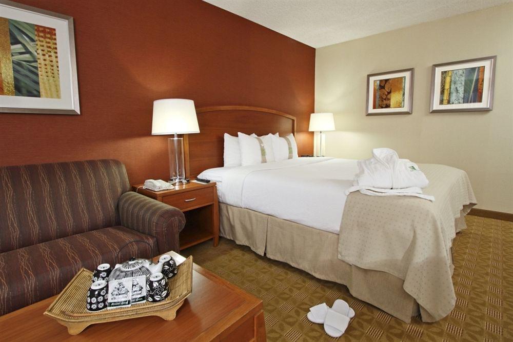 Holiday Inn Santa Ana-Orange County Airport, An Ihg Hotel Room photo